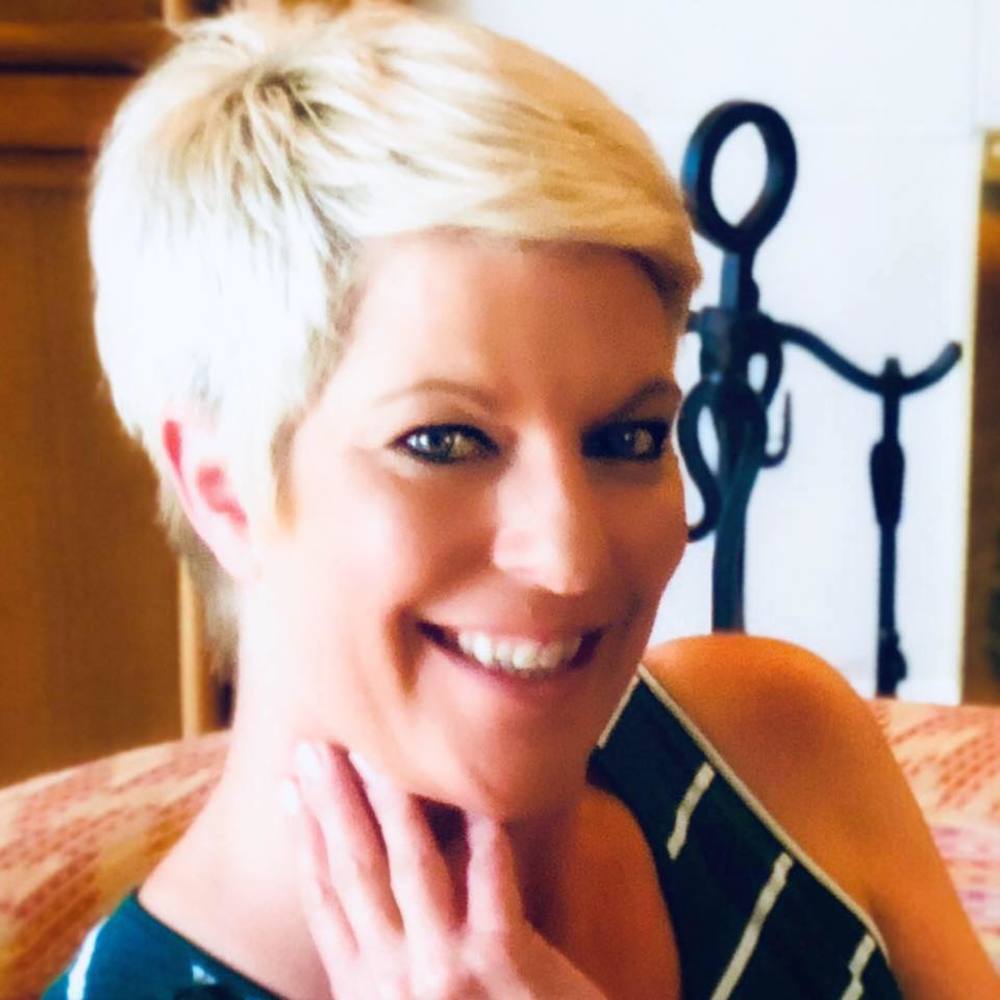 Meet your Posher, Carrie